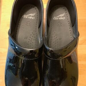 Dansko Shiny Black Dress Shoes